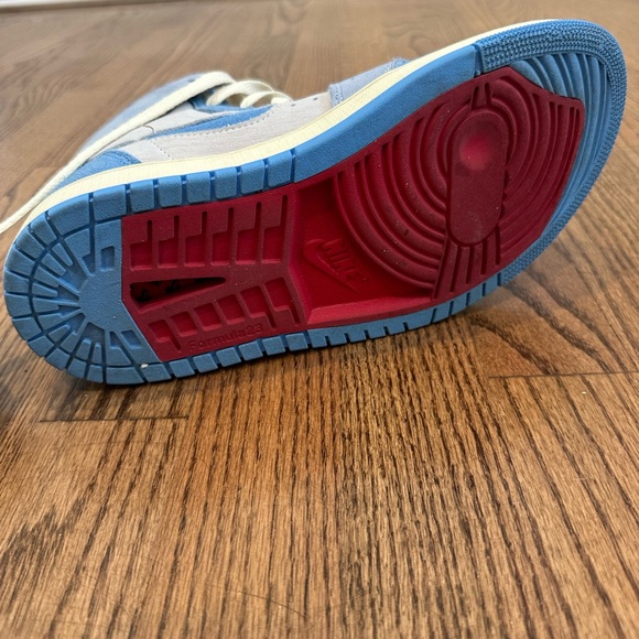 Nike Jordan 1 Zoom - Picture 2 of 3